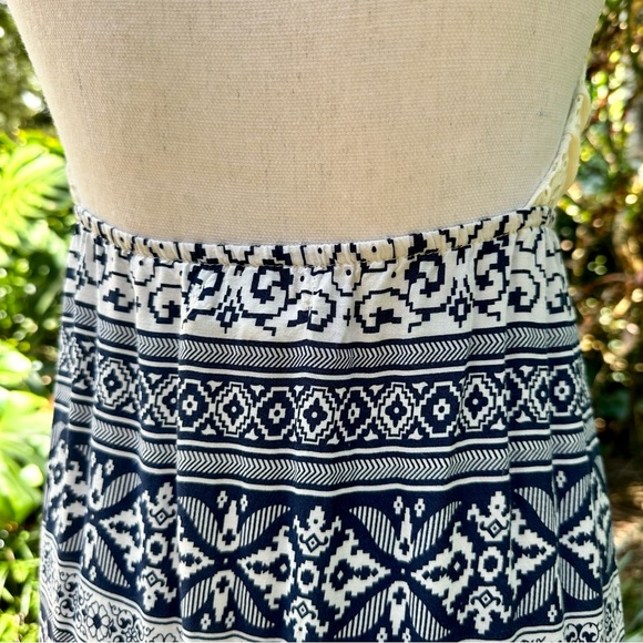 Neslay Design Crotchet Top Backless Maxi Dress - Picture 4 of 6